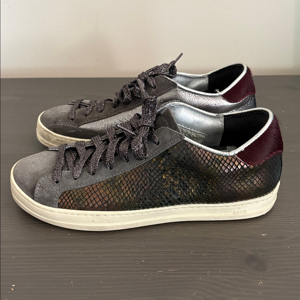 P448 John‎ Turan Lace Up Sneakers Snake colorway Women’s size 37 Low Top